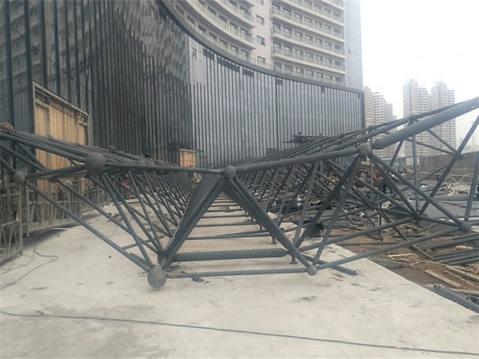 武夷山万豪酒店雨棚网架